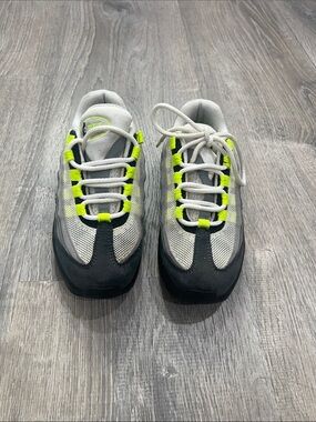 Nike air max Kids Gray and Neon Green Lace-Up Sneakers